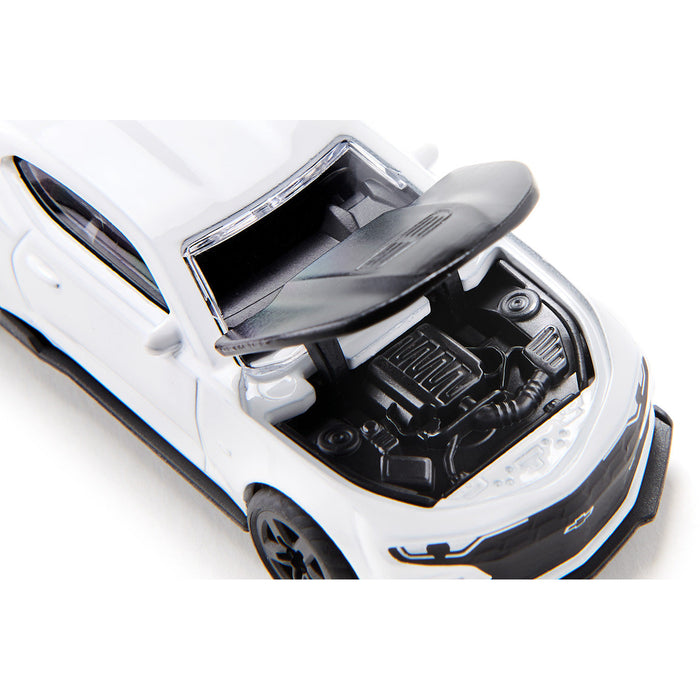 siku 1538, Chevrolet Camaro, Metall/Kunststoff, Weiß, Motorhaube zum Öffnen, Anhängerkupplung