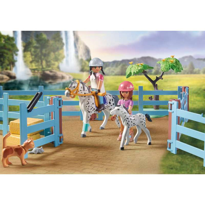 Playmobil 71351 Waterfall Ranch